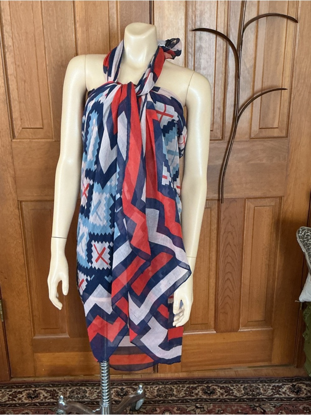 Women's versatile large lightweight scarf